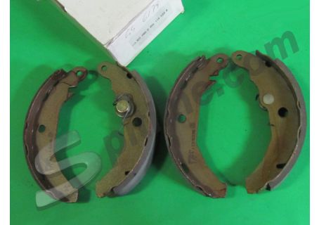 Ganasce freno posteriori Bosch 0204113533 imp. Bendix Ford Fiesta ('83-'89)