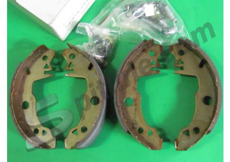 Ganasce freno posteriori Bosch 0204113551 imp. Bendix Peugeot 104 0.9/1.1, 104 Coupè 0.9/1.1 - Renault R12, R14, R18