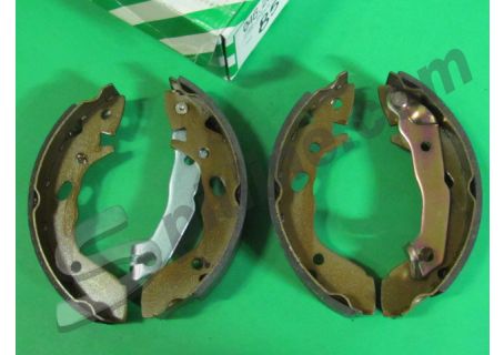 Ganasce freno posteriori Trusting 046.202A Hyundai Excel ('92-), Pony 1.5 I 3/5 porte ('92-) - Mitsubishi Precis (Usa) ('92-)
