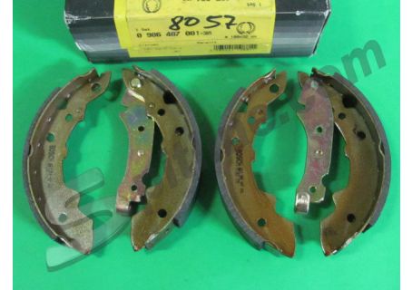 Ganasce freno posteriori Bosch 0986487081 imp. Lucas-Girling Citroen LN 3 CV ('76-'79), LNA 0.6/1.1, Visa - Peugeot 104 - Renault R4 ('82-'87) - Talbot Samba ('82-'86)