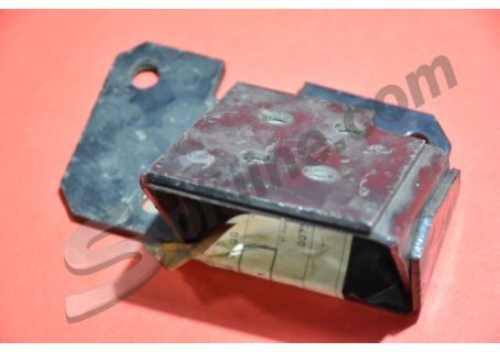 Staffa sinistra supporto motore Alfa Romeo 116760108503