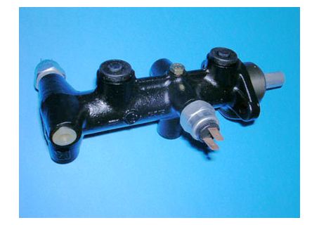 Pompa freno Volkswagen Golf, Jetta, Passat 1^ s.(2 contatti)
