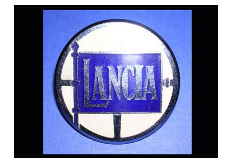 Fregio griglia anteriore Lancia 2000