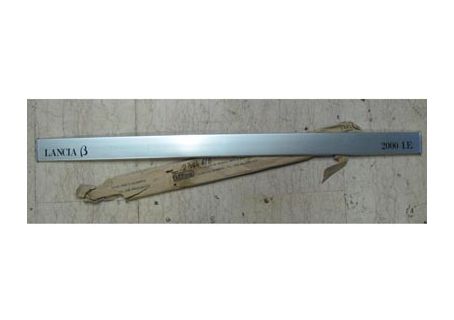 Profilo posteriore in alluminio cm.115 Lancia Beta Berlina 2000 I.E. (2364610)