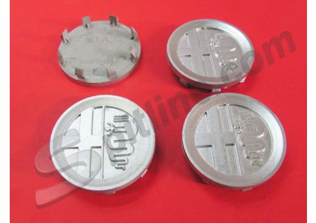 Serie 4 borchiette coprimozzo diam. 50 Alfa Romeo 33, 75, 145, 146 ecc.