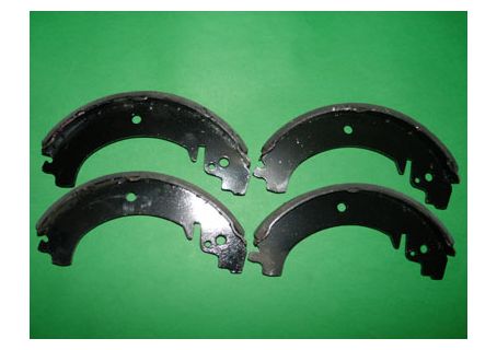 Serie 4 ganasce freno (largh. mm.50) Fiat 1100D/103 3^ serie - Fiat 241 (E' richiesto anticipatamente il reso delle vecchie)
