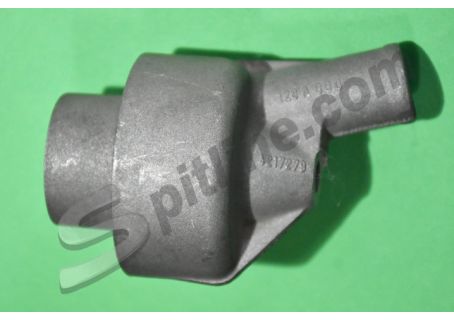 Supporto  sfiato olio motore su monoblocco Fiat 128, X1/9