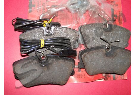 Pastiglie freno anteriori con segnalatore d'usura imp. ATE originali Alfa Romeo 33 1.4 i.e., 1.7 i.e., 16V, 4x4 (01/'90-09/94), 33 1.7 i.e., Quadrifoglio Verde, 4x4 (09/'89-12/'89)