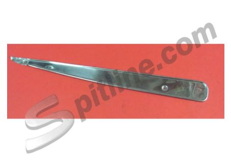 Profilato sinistro usato per fissaggio tappeto baule Alfa Romeo GT Junior 1300/1600, GT V. 1750/2000 Bertone