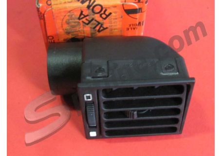 Bocchetta laterale destra uscita aria per cruscotto Alfa Romeo 75