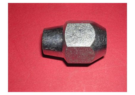 Dado destro per cerchio in lega Alfa Romeo 60716079