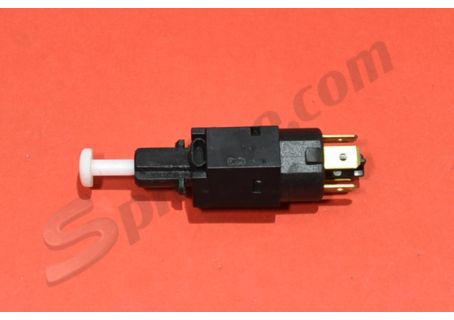 Interruttore stop Alfa Romeo 164 3.0i V6 24V Q4 ('93→) - Saab 900 2.0i/2.3i/2.5i ('94→)
