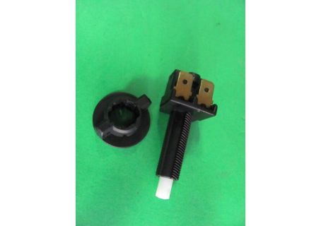 Interruttore stop Ford Escort RS ('91-), Fiesta Turbo, Fiesta XR2i ('92-), Fiesta 1000, 1100, 1300, 1400, 1800 ('92-), Orion 1800 Diesel ('91-)