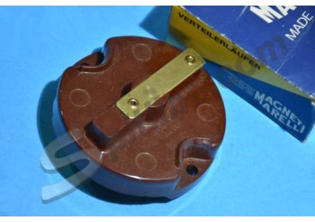 Distributore rotante M. Marelli 71115103 per spinterogeno Alfa Romeo Giulia Super 1300/1600., GT Junior 1300/1600, GT V. 1750/2000 Bertone , 2000, Berlina 1750/2000, Spider 1300/1600/1750/2000 - Ad.le Lancia Fulvia 1300