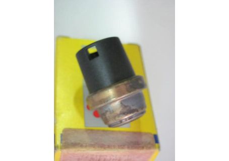 Trasmettitore temperatura acqua Volkswagen Golf 1.05/1.3 ('85-'87), 1.3i ('87) - Ford Passat 1.6 ('86-'88); Polo ('81-'90) rif. 251919501