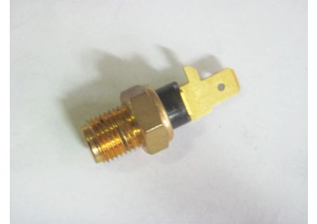 Sensore trasmettitore temperatura olio Volkswagen Corrado 2.0i (93-), 2.9i VR6 (91-); Golf III (92-), Golf IV 1.9 TDI, 2.3 V5, 2.8 V6 4motion, Cabriolet 1.6,1.8,1.9 TDi,2.0; Passat (91-), Vento (91-); Seat Ibiza (93-) Rif. 1H0919563