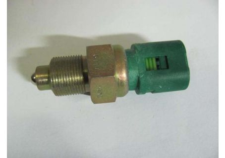 Interruttore luce retromarcia Renault R21, R25, Espace ('85-) Rif.7700778781