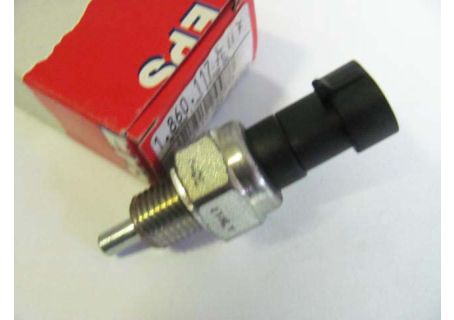 Interruttore luce retromarcia Iveco Daily I/II (rif. 4846676)