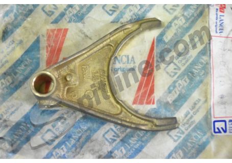 Forcella 7780610 cambio 5° marcia Fiat Tipo, Tempra, Bravo, Brava, Coupè Stilo, Doblò, Barechetta, Uno Turbo, - Lanca Delta, Dedra, Lybra - Alfa Romeo 147
