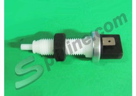 Interruttore luci stop adattabile Alfa Romeo Giulia, GT, Spider, Alfetta, Giulietta - Fiat X1/9, 124, 124 Spider, Sport USA ('79-'86), 126, 127, 128, 850 - A112 Junior ('81-'88), A112 1.0 Abarth ('78-'84) - Lancia Beta 1600 ('73-'82), Lancia Fulvia ('70→)