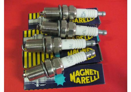 Serie 4 candele Magneti Marelli 7LPR Fiat Uno, Punto, Tipo - Citroen - Opel - Ford - Peugeot 205 ecc.