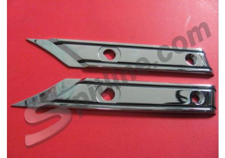 Coppia mostrine cromate posteriori per pomolo aggancio copricapote Alfa Romeo Duetto Spider Coda Tronca ('86-'93)