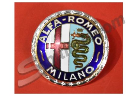 Stemma diam. 55 smaltato Alfa Romeo Milano (perni posteriori interasse mm. 27) per 1900 Berlina e Sprint, Giulietta Berlina, Sprint e Spider, 2000 e 2600 Berlina, Spider Touring e Sprint