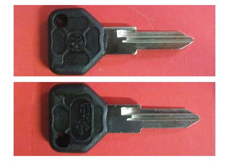 Chiave Silca per blocchetto di avviamento Alfa Romeo Duetto Spider ('90-'94), 164, 33, 75  (Verificare compatibilità tramite fotografia prima dell'acquisto)