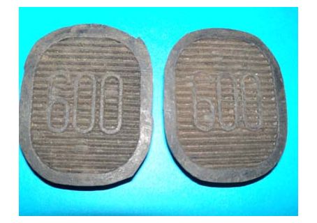 Coppia copripedali Fiat 600-600 Multipla (con scritta 600)