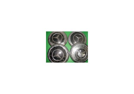 Serie 4 coppe ruota usate diam. cm 24,5 circa per Mercedes