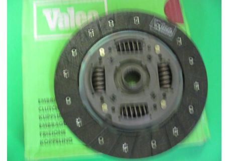 Disco frizione Valeo diam. 215 (20 cave) Lancia Delta HF Turbo 1585cc. (7/'83-), Nuova Delta 1.8 8V MPI (5/'93-); Dedra 1.8 i.e.,2.0 i.e (4/'91-); Beta 1800 Bn.,Coupè, Spider, HPE (73-); Beta 2000 Bn., Coupè, Spider, HPE, Montecarlo; Thema 2000 i.e