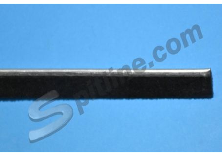 Feltro raschiavetro h.13 mm circa (spezzone da 1Mt.) con anima metallica rivestita in gomma e velluto