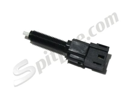 Interruttore stop Fire F30014 Alfa Romeo 33 (’83-’95), 75 (’89-’91), SZ 3.0i V6 (’89→) – Fiat Croma (’89→), Duna, Regata (’89-’90), Uno (’86-’94) – Lancia Delta, Prisma (’86-’94), Thema 8.32 (’86-’88)