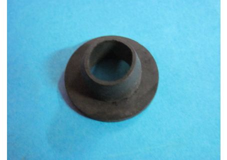 Tassello inferiore fissaggio radiatore Lancia Beta Coupè 1300, 1600, 2000, 2000i.e., 2000VX, Beta Montecarlo, Beta Spider, HPE; Delta I 1,3/1,5/1,6 GT - Fiat Ritmo 125/130 TC
