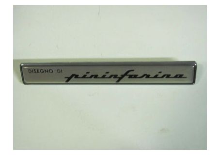 Fregio usato disegno di Pininfarina mm.142x20 (anni '80) Alfa Romeo Duetto Spider 3^ serie ecc.