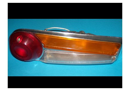 Fanale posteriore destro Lancia Fulvia Berlina 2C-GT-GTE (parte cromata in plastica e base in metallo)