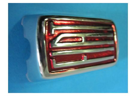 Fregio anteriore cofano (con doppia fessura sul bordo superiore) Fiat 600 - 600D