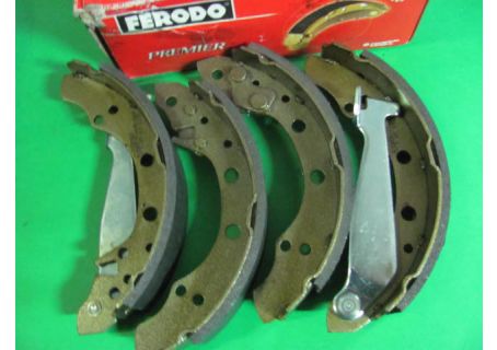 Ganasce freno posteriori Ferodo FSB408 Audi 80 (86-91), 1.9, Audi 90 1.6 TD, GTD ((89-90), Volkswagen Golf II (4 WD), Golf III, VW Lupo 1.0 