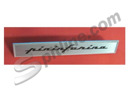 Fregio in alluminio con biadesivo (145x22) scritta "pininfarina" Alfa Romeo Duetto Spider ecc.
