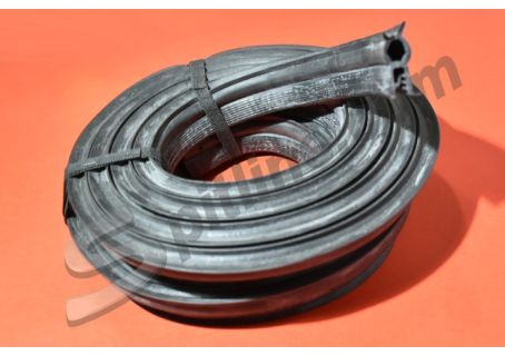 Guarnizione baule (con 2 linguette) Alfa Romeo Giulietta 1300, 1600, 1800, 2000 ('77-'85)