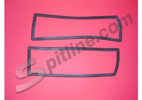 Coppia guarnizioni per fanali posteriori Alfa Romeo Spider '70-'82 (coda tronca)