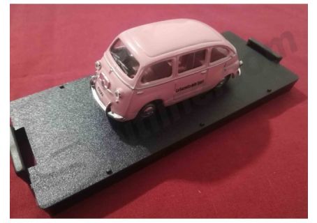 Automodello 1:43 marca Giocher - Fiat 600 Multipla versione Gazzetta dello Sport