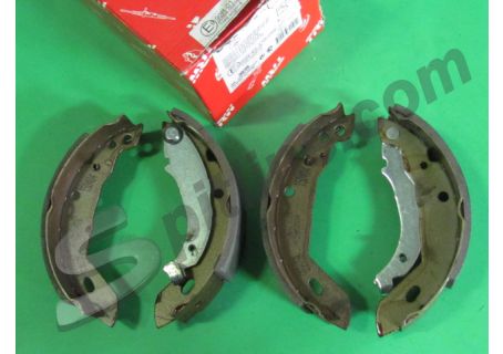 Ganasce freno posteriori TRW GS8158 imp. Lucas Renault Clio ('90-'98), R5 super ('85-'96), R9/R11 ('82-'89) - Peugeot 309 ('85-'89)
