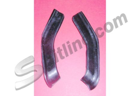 Coppia guarnizioni angoli anteriori superiori porte Alfa Romeo GT 1300/1600, GTA, GT V. 1750/2000 Bertone ('65-'76)