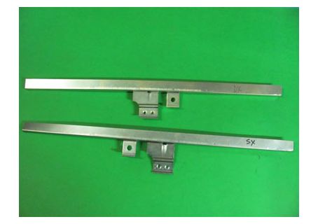 Coppia guide tenuta vetro scendente porta Fiat 600