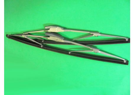 Coppia spazzole tergicristallo satinate Bosch mm 380 (15'') Autobianchi A111 ('69-) - BMW 1602, 1802, 1800, 2000, 2002, 1600, 1800/2000 Touring, 2500, 2800, 3.0 S Si (-7/'73) - Fiat 124 Coupé ('67-), 128, 130, 131 - Simca 1200S Coupé ('68-),1300,1500, ecc