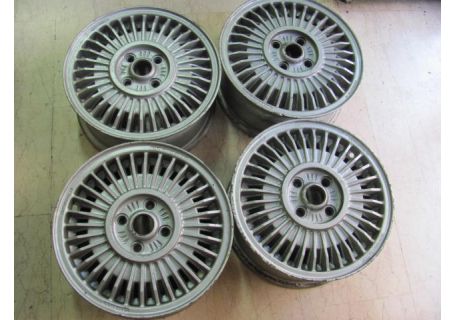 Serie 4 cerchi in lega Campagnolo 5 ½ x 14 usati Alfa Romeo Alfetta Berlina, GT