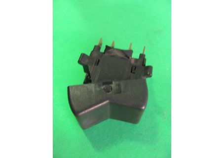 Interruttore nero luci di emergenza Fiat 131CL, 131TC, 131 Racing ecc.