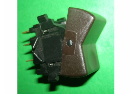 Interruttore marrone luci retronebbia o lunotto termico Fiat 131 CL - 131 TC - 131 Racing etc.