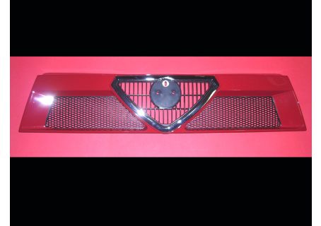 Mascherina anteriore rossa Alfa Romeo 75